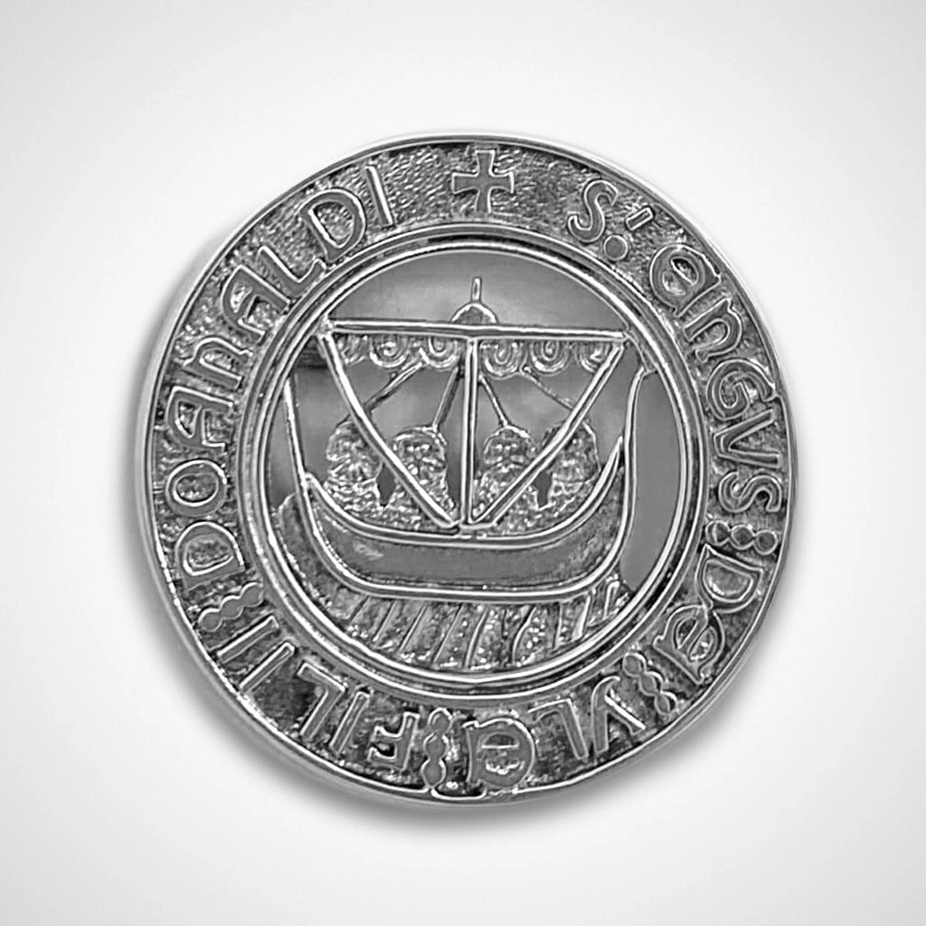 Great Seal of Islay Brooch